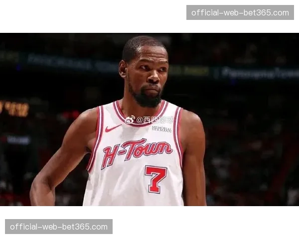 杜兰特37岁单季2000分创最年长纪录 加盟火箭后末段10战9胜状态回勇