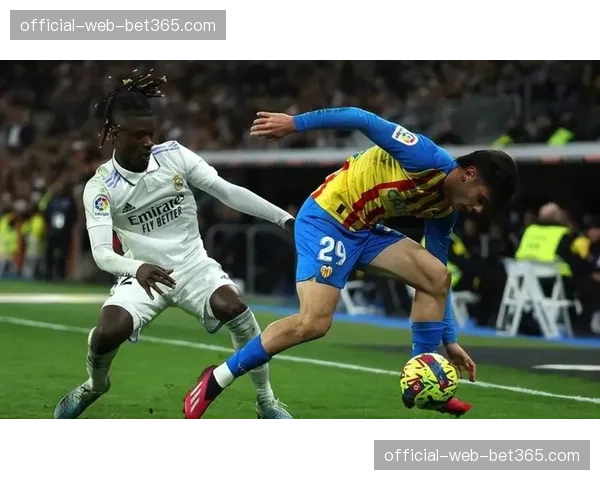 巴萨剩余赛程对阵皇马与瓦伦西亚，面临密集赛程体能消耗与伤病挑战